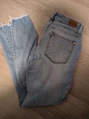 Judy Blue Jeans Girlfriend Relaxed Fit sz 3/26 Adelene Stretch Distressed EUC